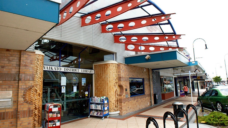Huntly-library-2016 Huntly library and Council office
