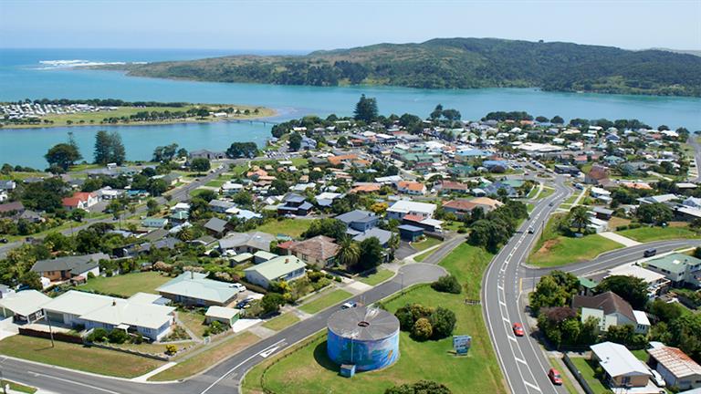 Raglan-from-above A study has found that Port Waikato, Raglan Harbour and Aotea Harbour is at a low-risk of inundation for a tsunami, but waves could cause strong surges and currents.
